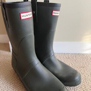 Hunter Green Rainboots